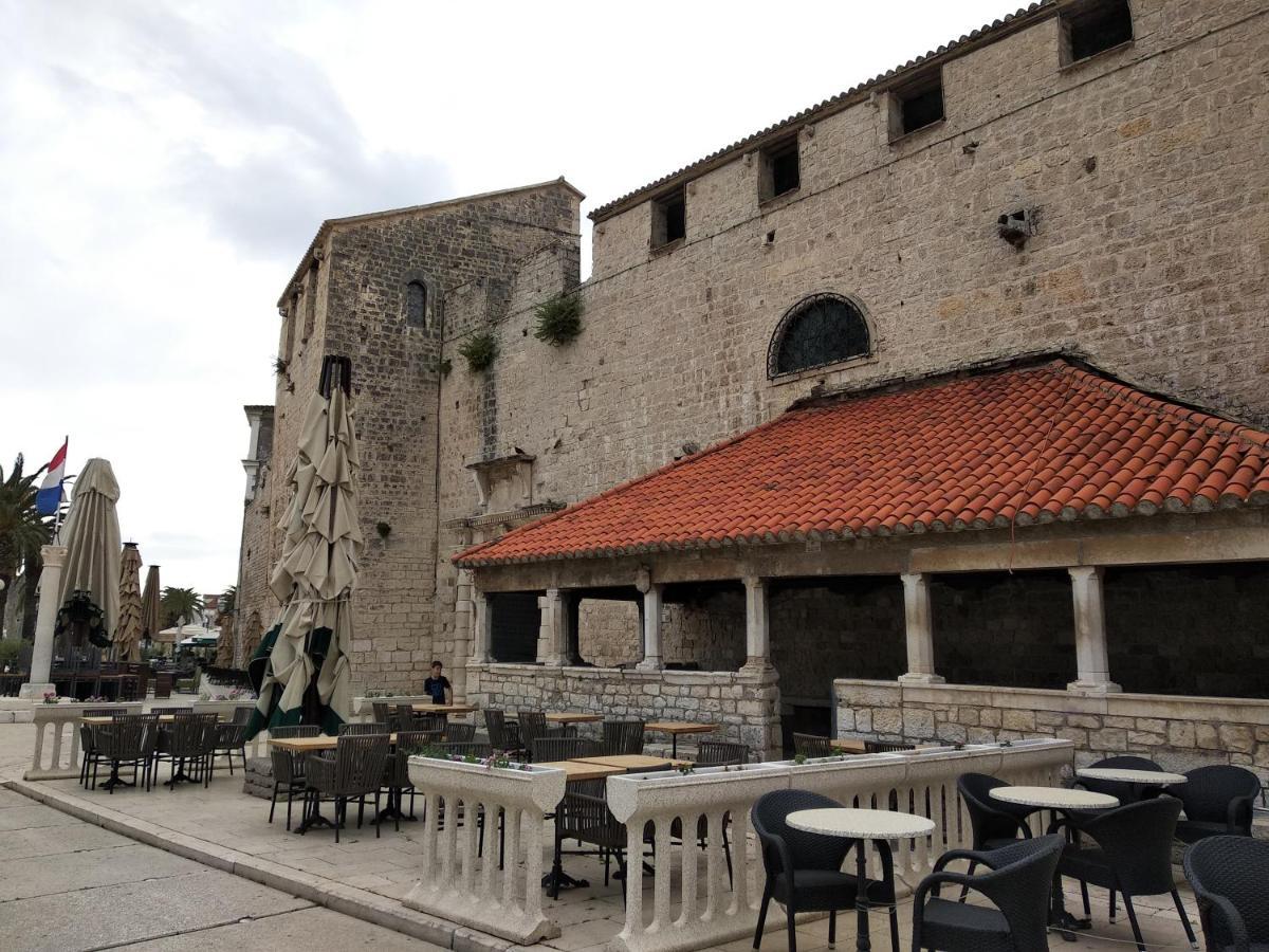 Kiwi Apartment Trogir Bagian luar foto