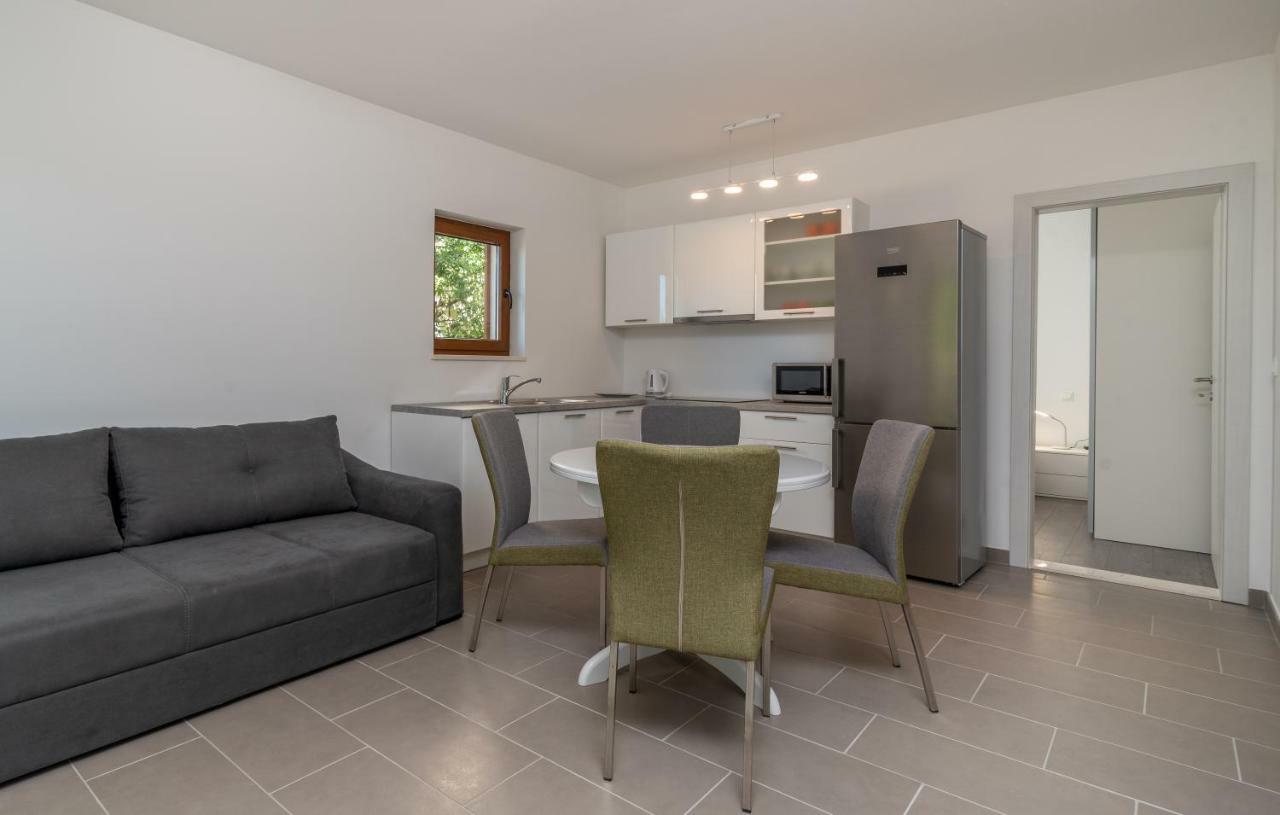 Kiwi Apartment Trogir Bagian luar foto