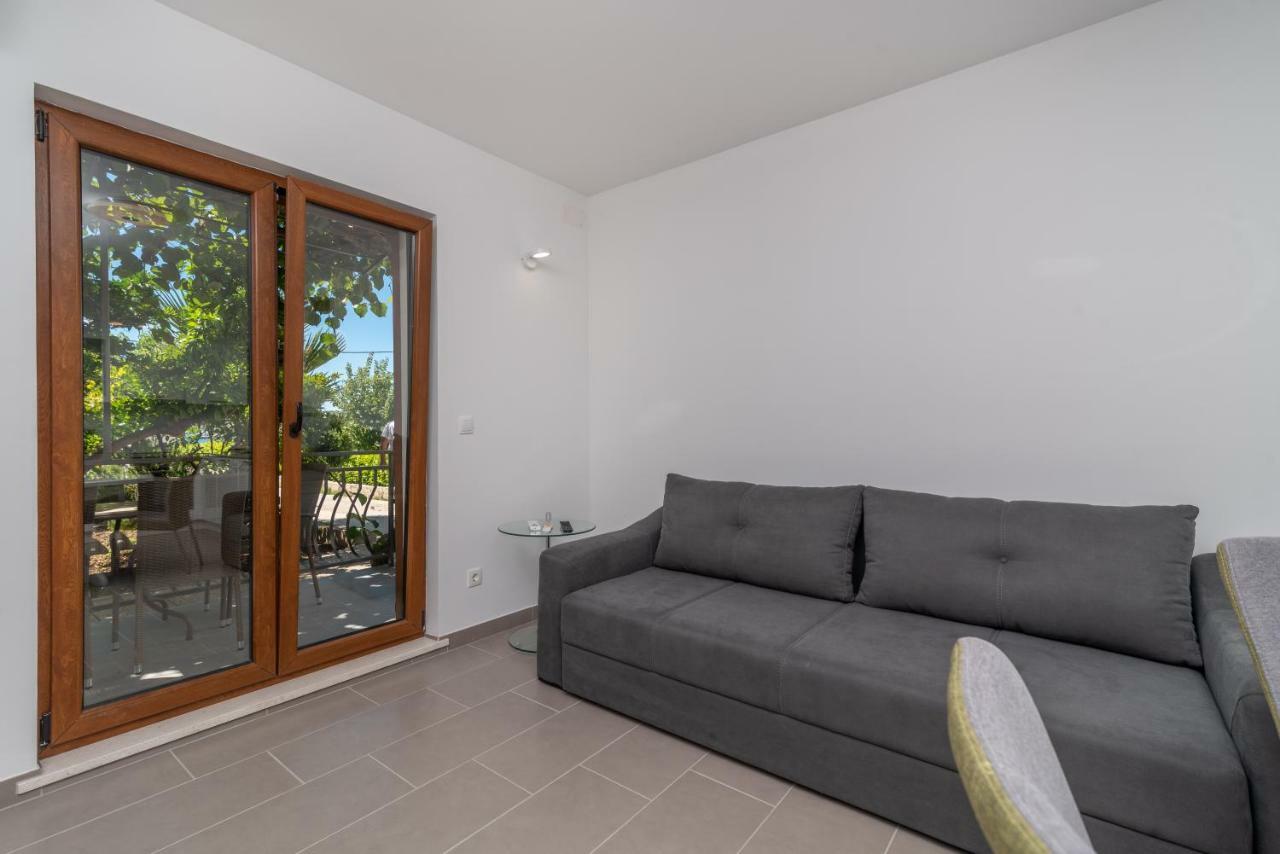 Kiwi Apartment Trogir Bagian luar foto