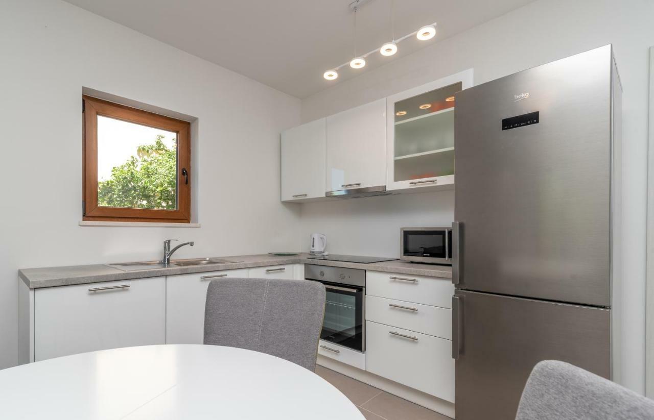 Kiwi Apartment Trogir Bagian luar foto