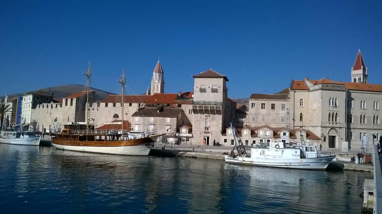 Kiwi Apartment Trogir Bagian luar foto
