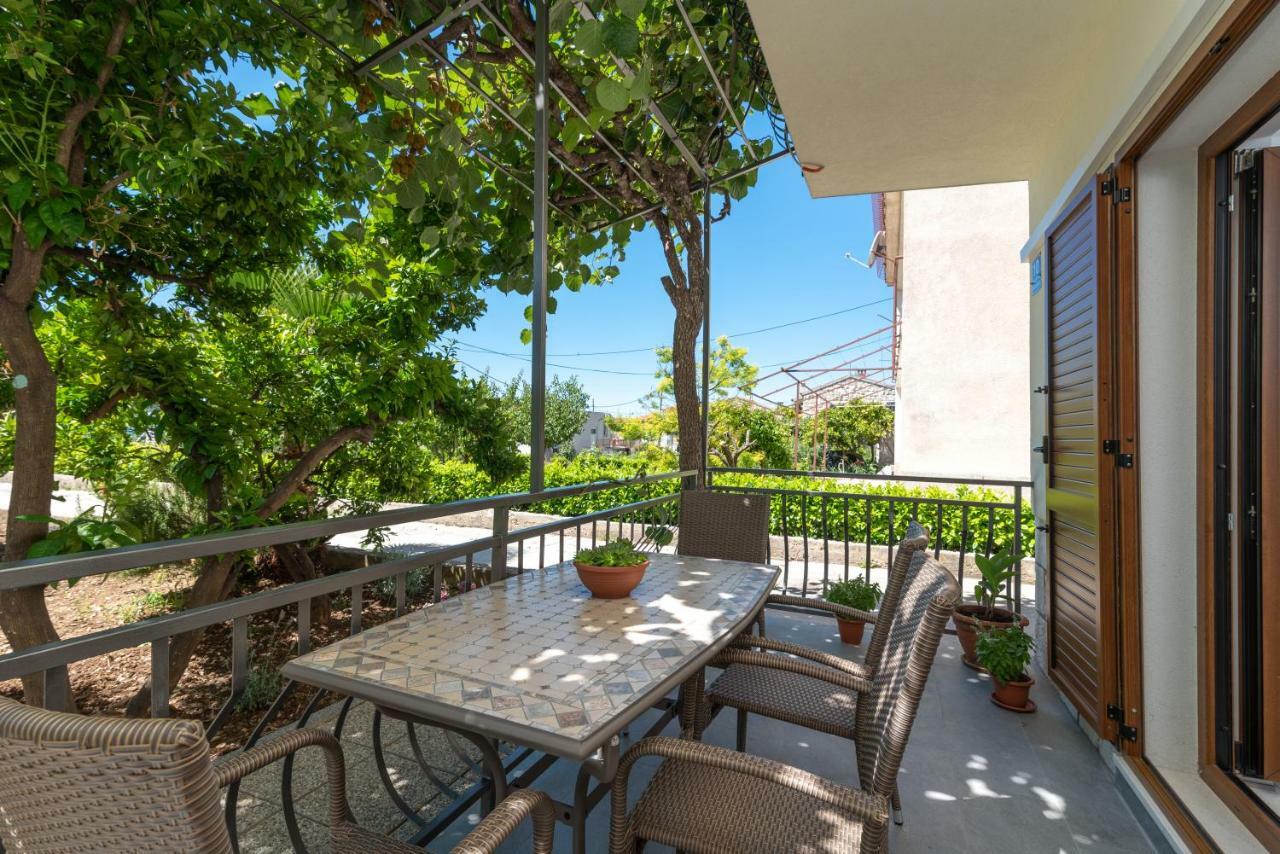Kiwi Apartment Trogir Bagian luar foto